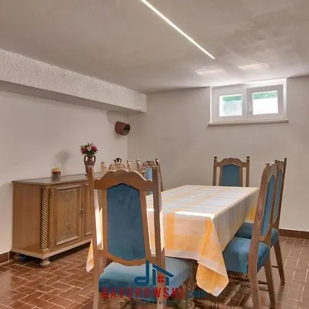 Met 9 Slaapkamers Отель 4*
